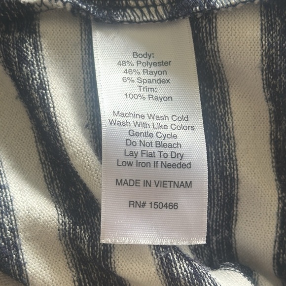 Old Navy Navy and White Striped Dress - Picture 7 of 7